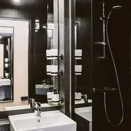 Hotell Hektor Container 3*