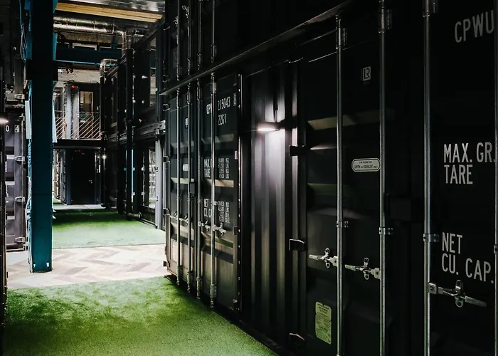 Hektor Container Hotel