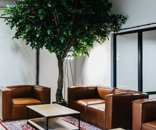 Hektor Container 호텔